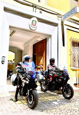 Montemarciano - Anziana cade in casa e chiede aiuto: salvata dai carabinieri